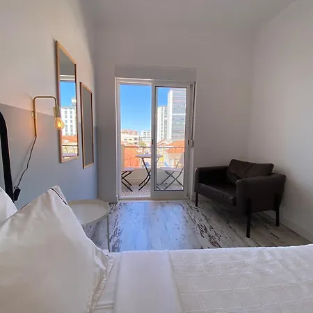 Gertrudes Apartment *